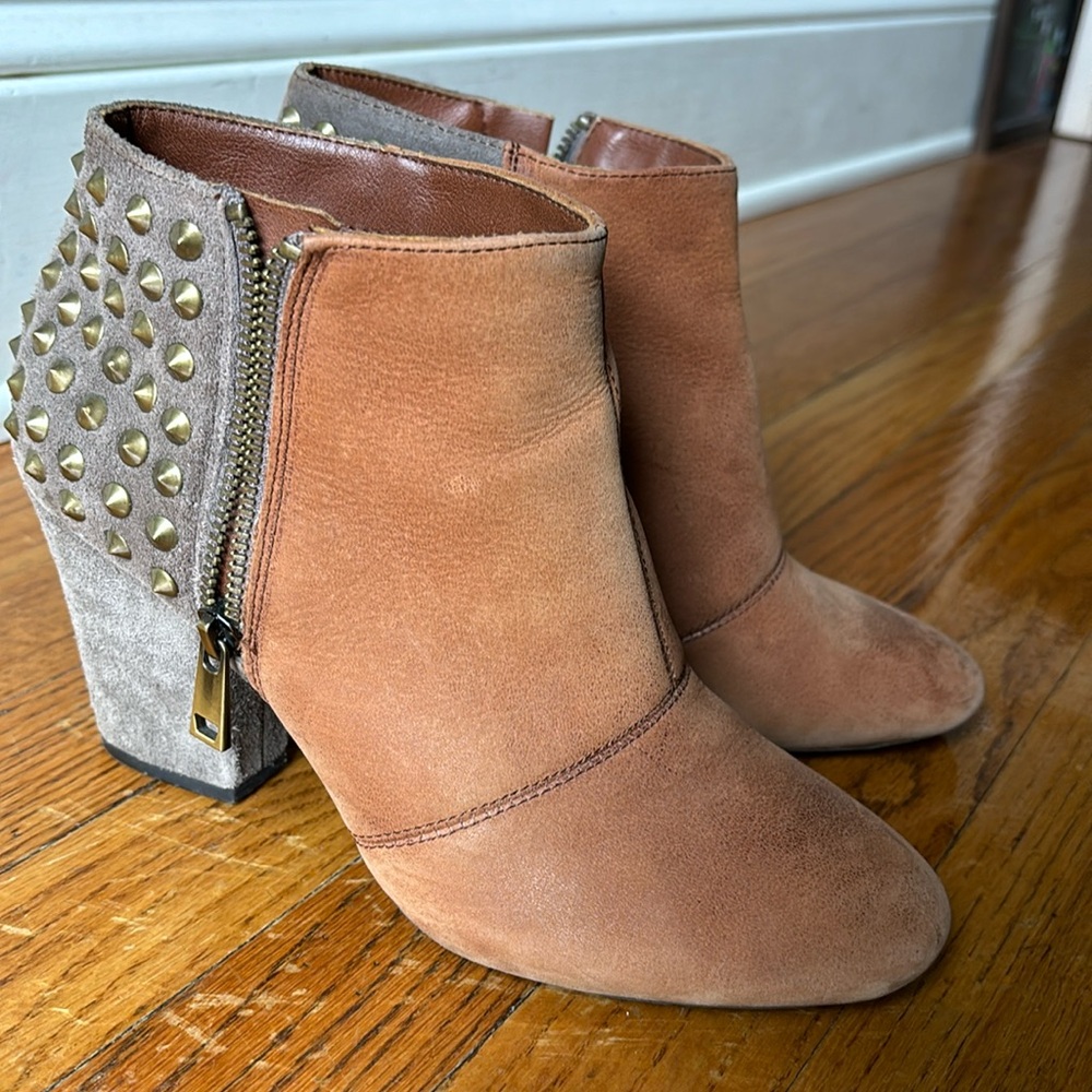 Jessica Simpson Ankle Bootie
